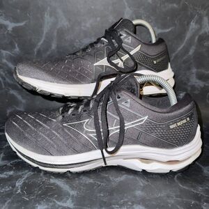 Mizuno Wave Inspire 18 Damen Athletic Outdoor Running Shoes Women’s Size 9